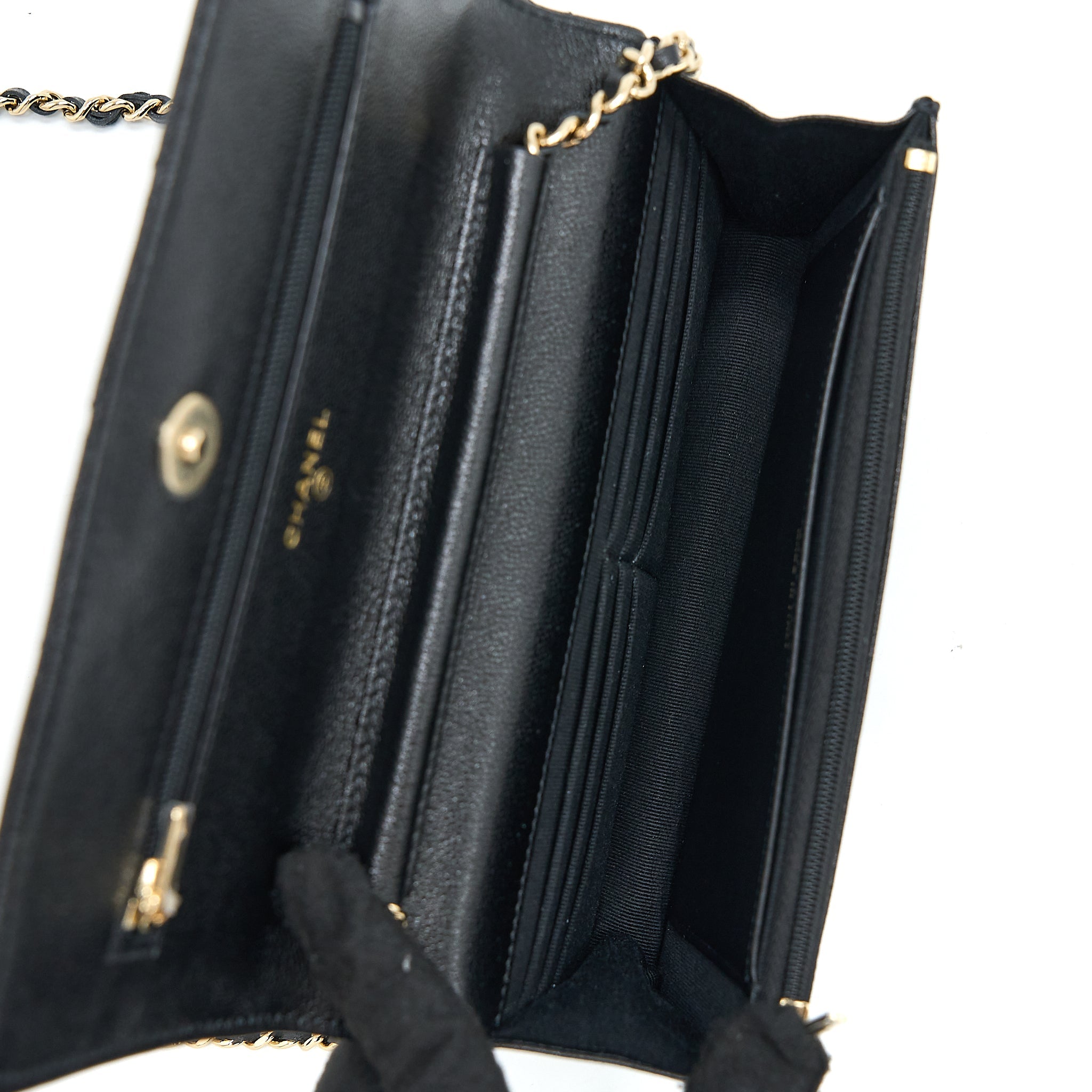 CHANEL 22B DETAIL CC LOGO WALLET ON CHAIN CAVIAR BLACK LGHW (MICROCHIP)