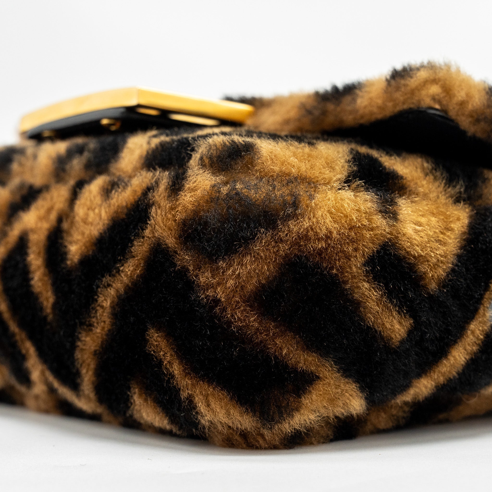FENDI MINI BAGUETTE BAG LAMB FUR BLACK/BROWN GHW