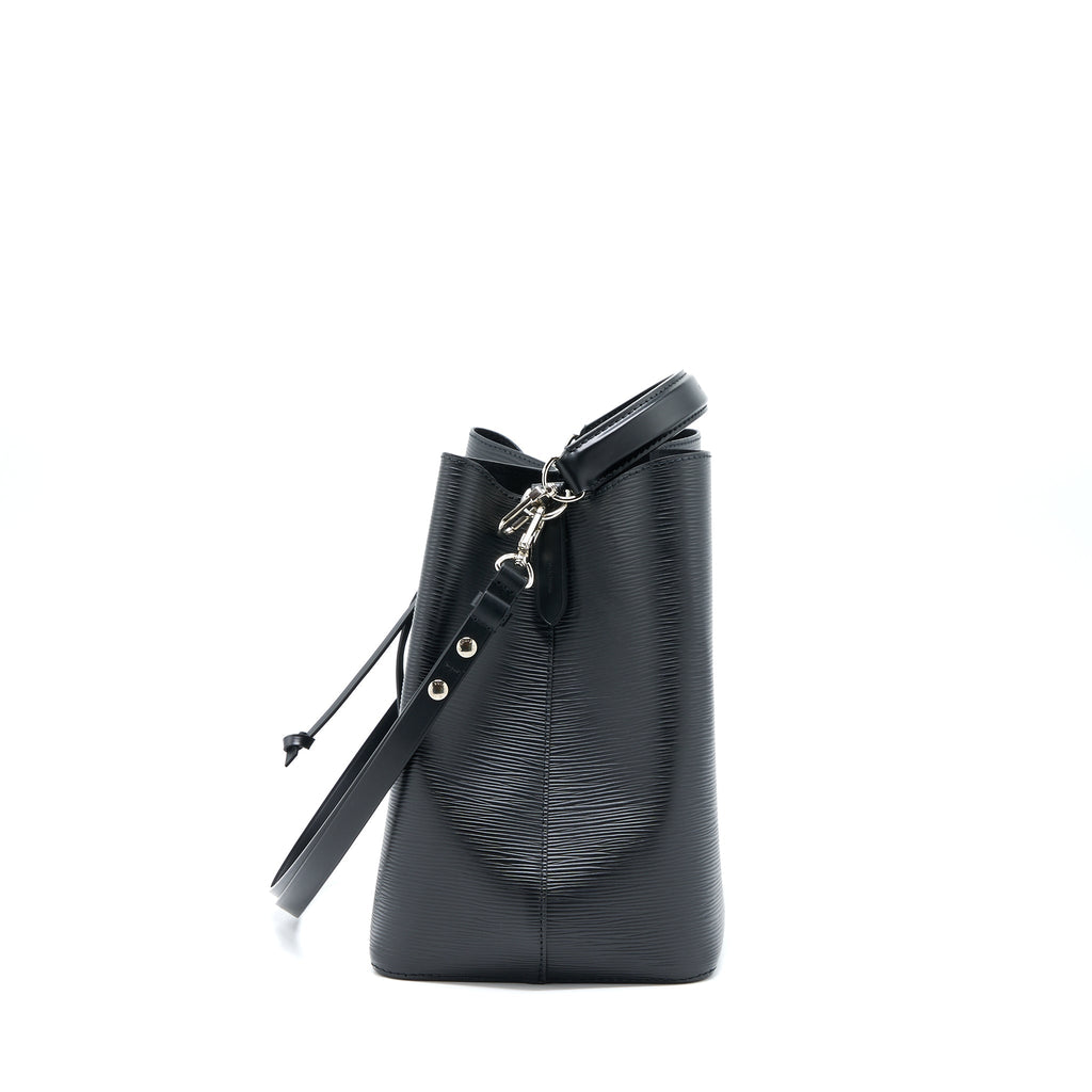 LOUIS VUITTON NEONOE EPI BLACK SHW