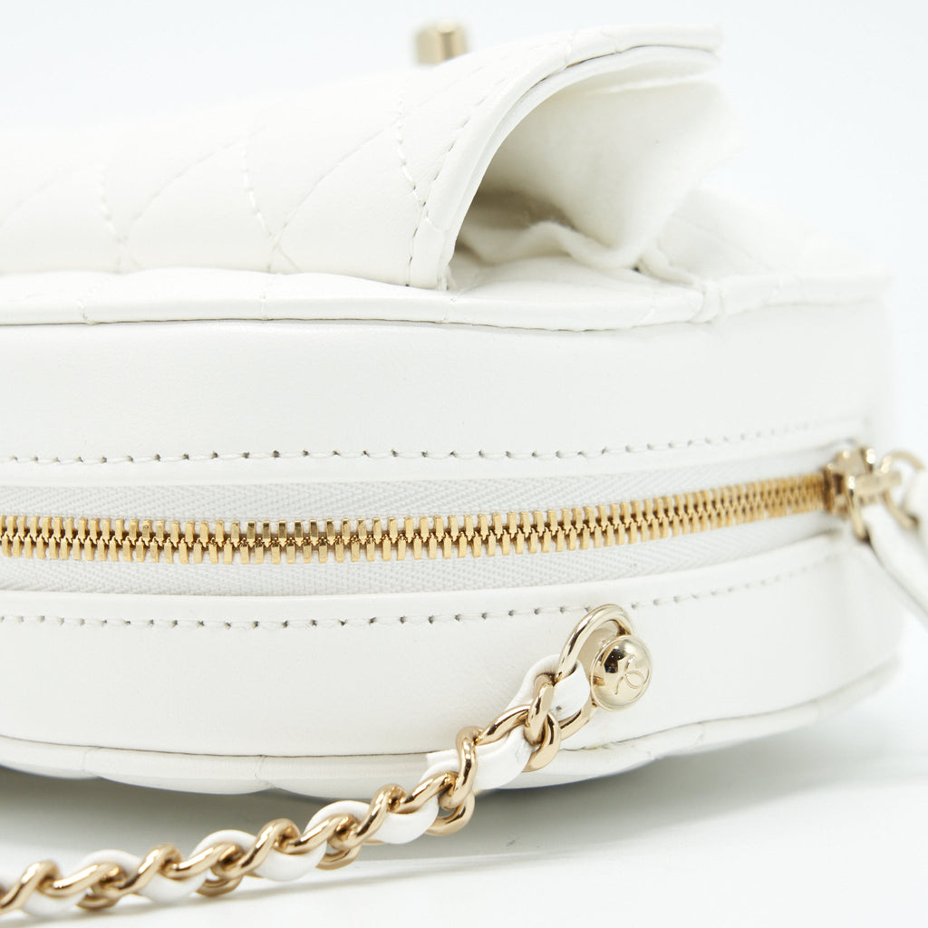 CHANEL 22S HEART BAG LAMBSKIN WHITE LGHW (MICROCHIP)