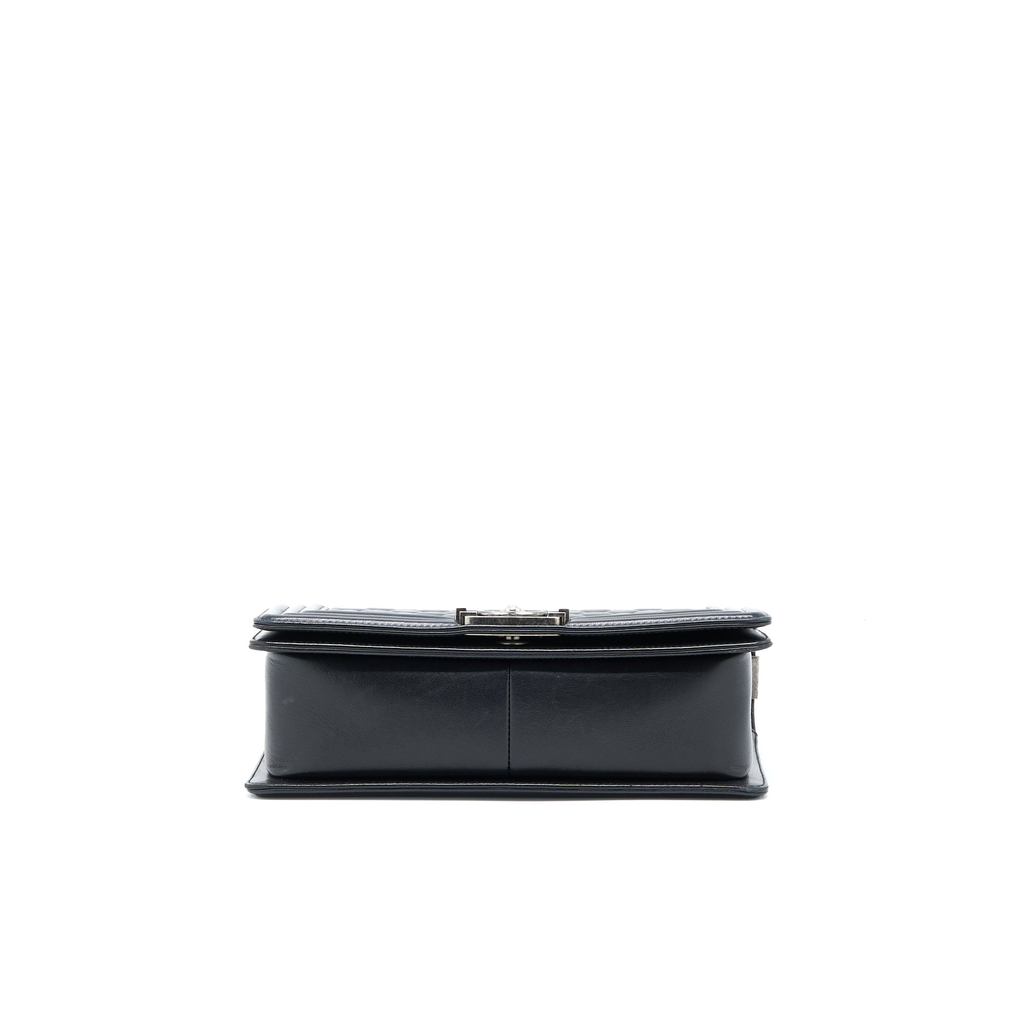 CHANEL MEDIUM BOY BAG LAMBSKIN BLACK RUTHENIUM SHW