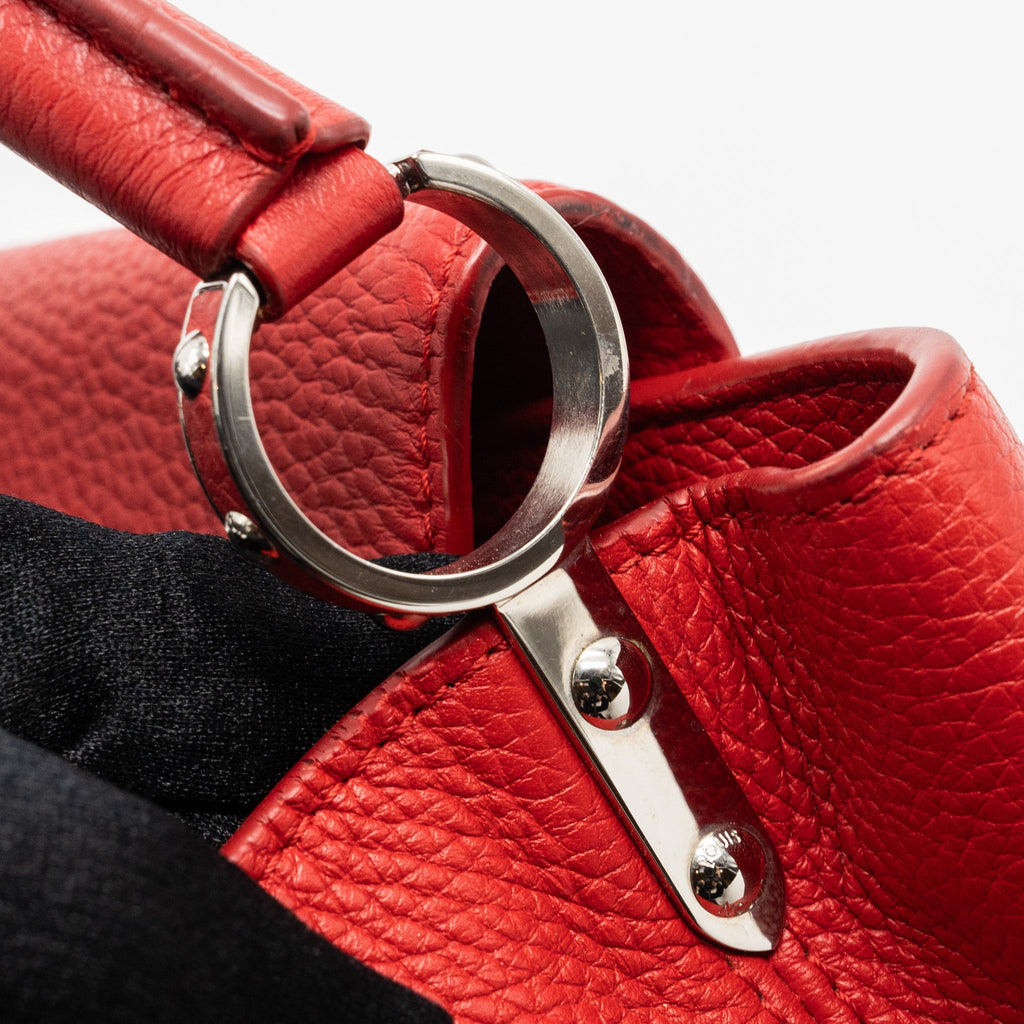 LOUIS VUITTON CAPUCINES BB TAURILLON RED GHW