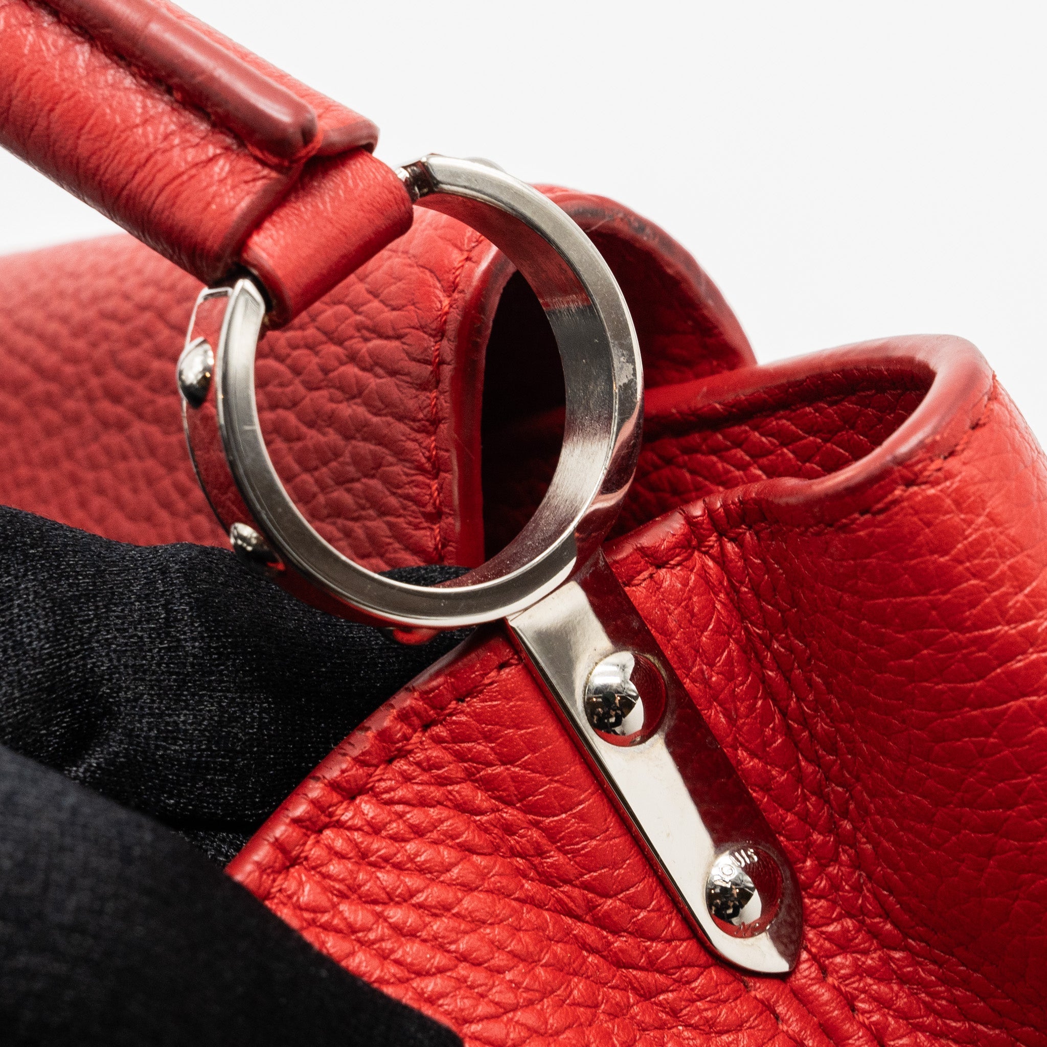 LOUIS VUITTON CAPUCINES BB TAURILLON RED GHW
