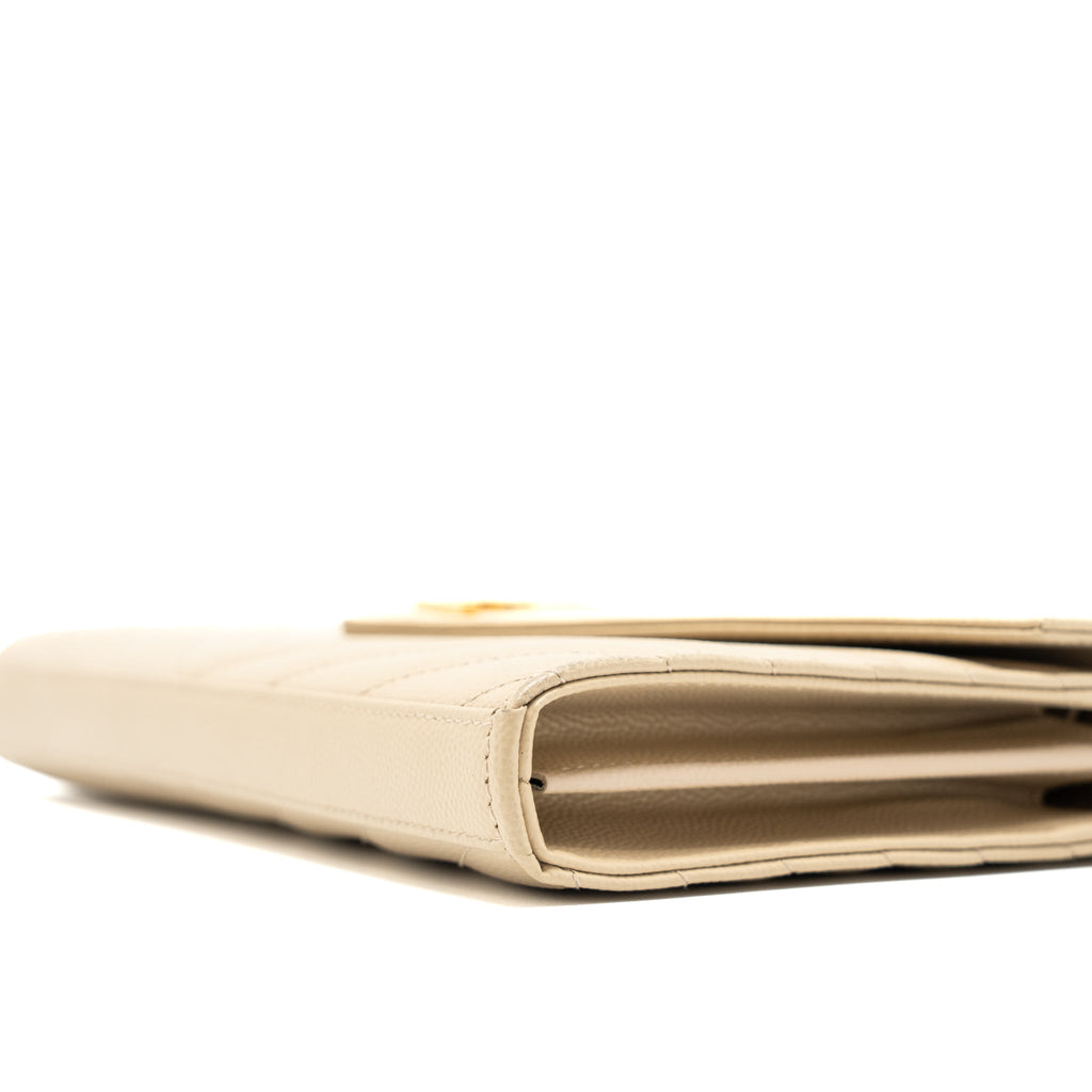 SAINT LAURENT CASSANDRE MATELASSE CHAIN WALLET GRAINED CALFSKIN BEIGE GHW
