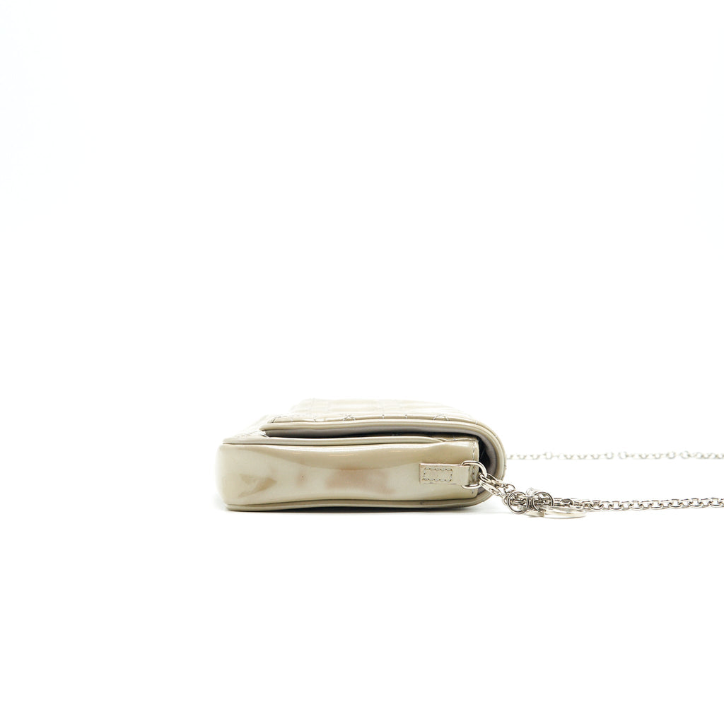 DIOR PATENT LEATHER WALLET ON CHAIN LIGHT GREY