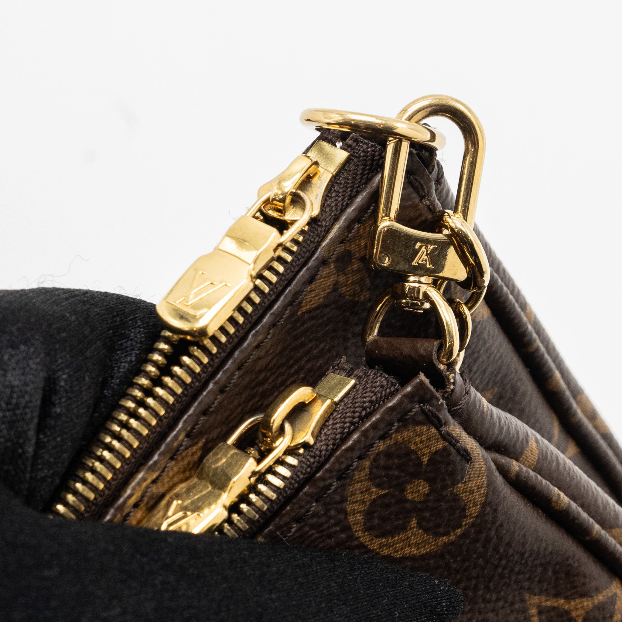 LOUIS VUITTON MULTI POCHETTE MONOGRAM CANVAS KHAKI STRAP GHW