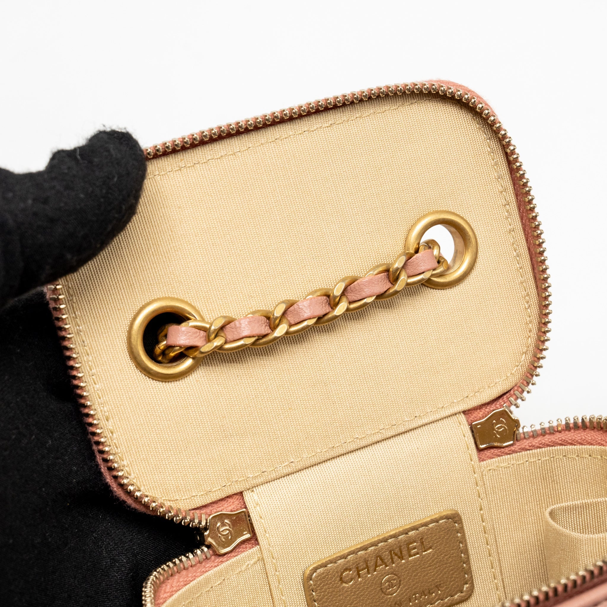 CHANEL PEARL CRUSH MINI VANITY WITH CHAIN LAMBSKIN PINK GHW
