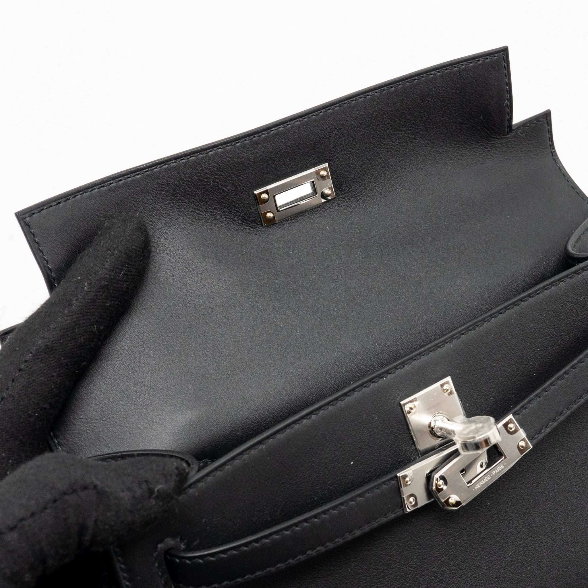 HERMES KELLY POCHETTE SWIFT BLACK SHW