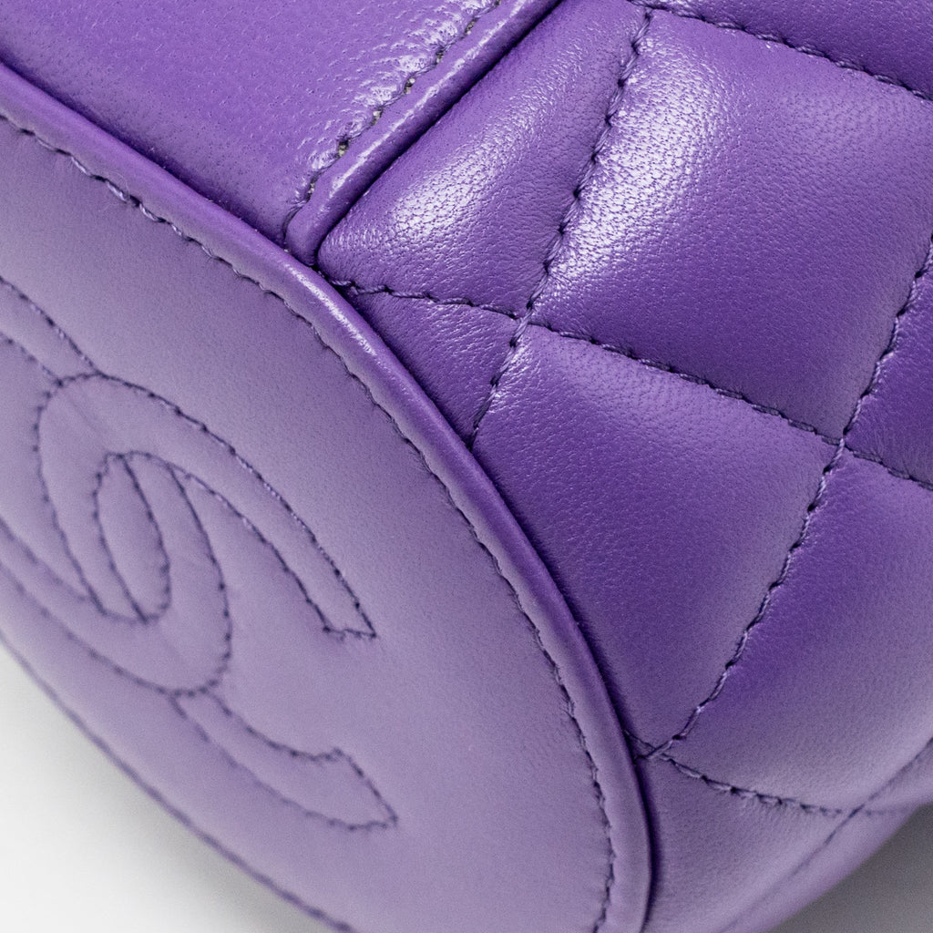 CHANEL 22A VANITY WITH CHAIN LAMBSKIN PURPLE GHW (MICROCHIP)