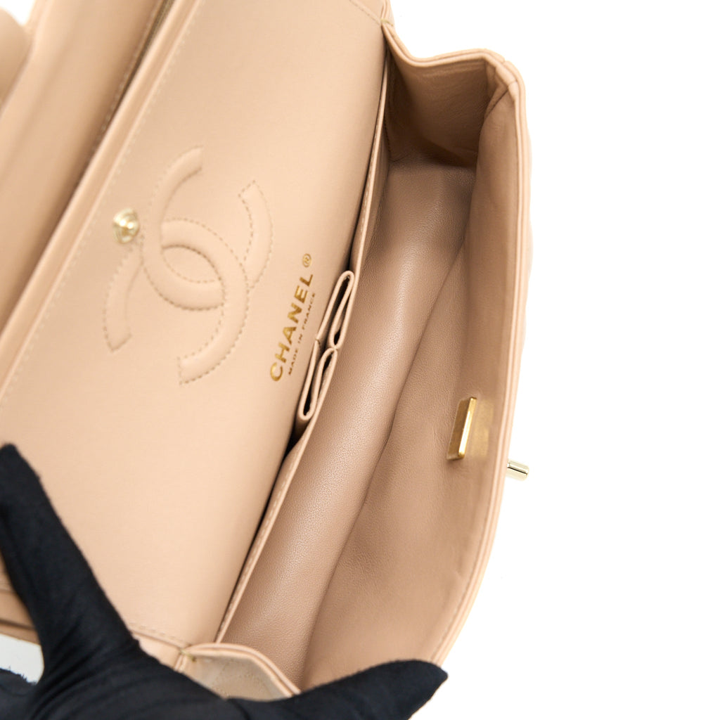 CHANEL 22B SMALL CLASSIC FLAP BAG LAMBSKIN BEIGE LGHW
