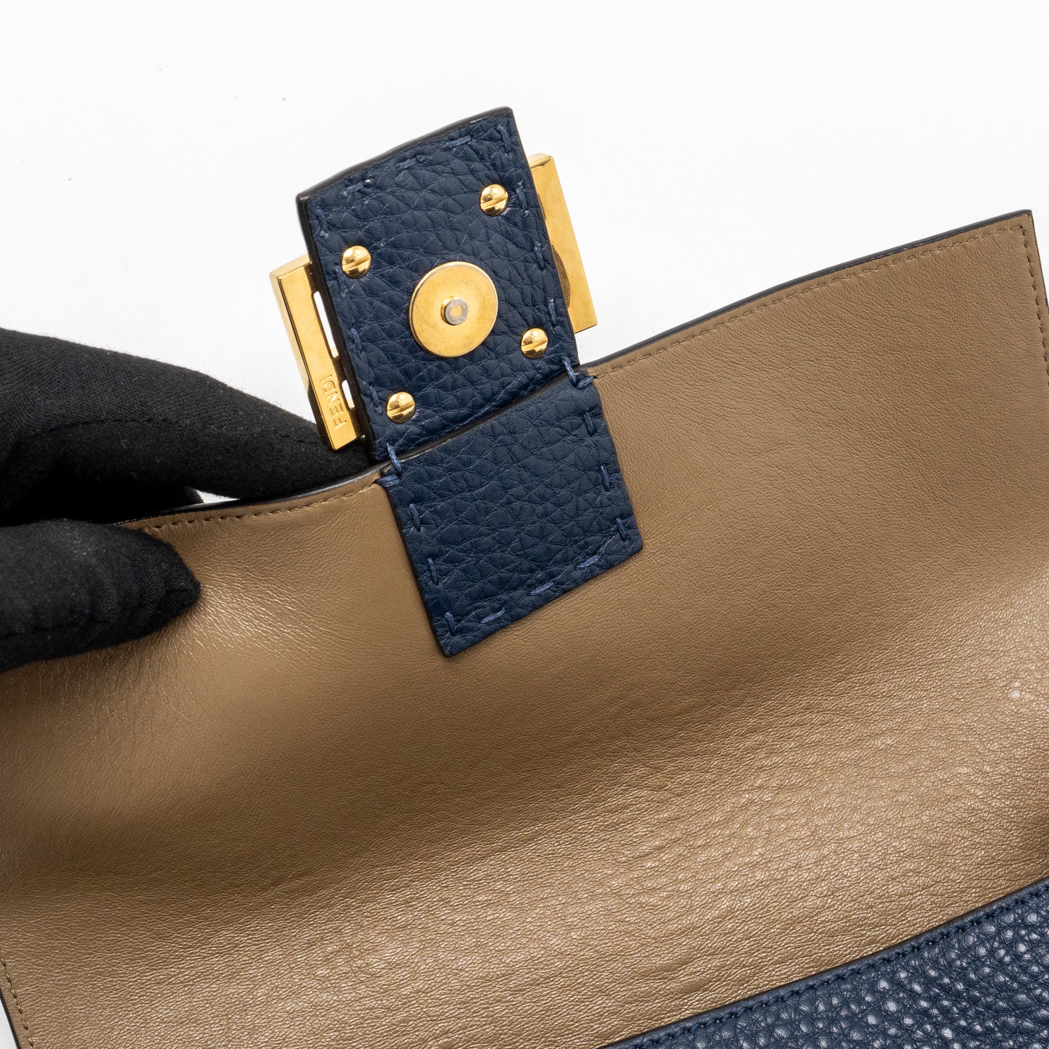 FENDI BAGUETTE BAG GRAINED CALFSKIN DARK BLUE GHW