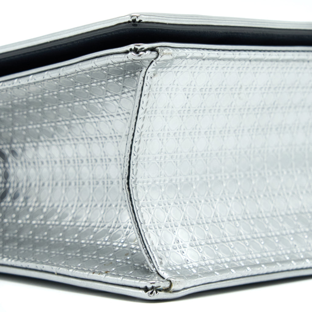 DIOR MEDIUM DIORMA BAG IN METALLIC SILVER SHW