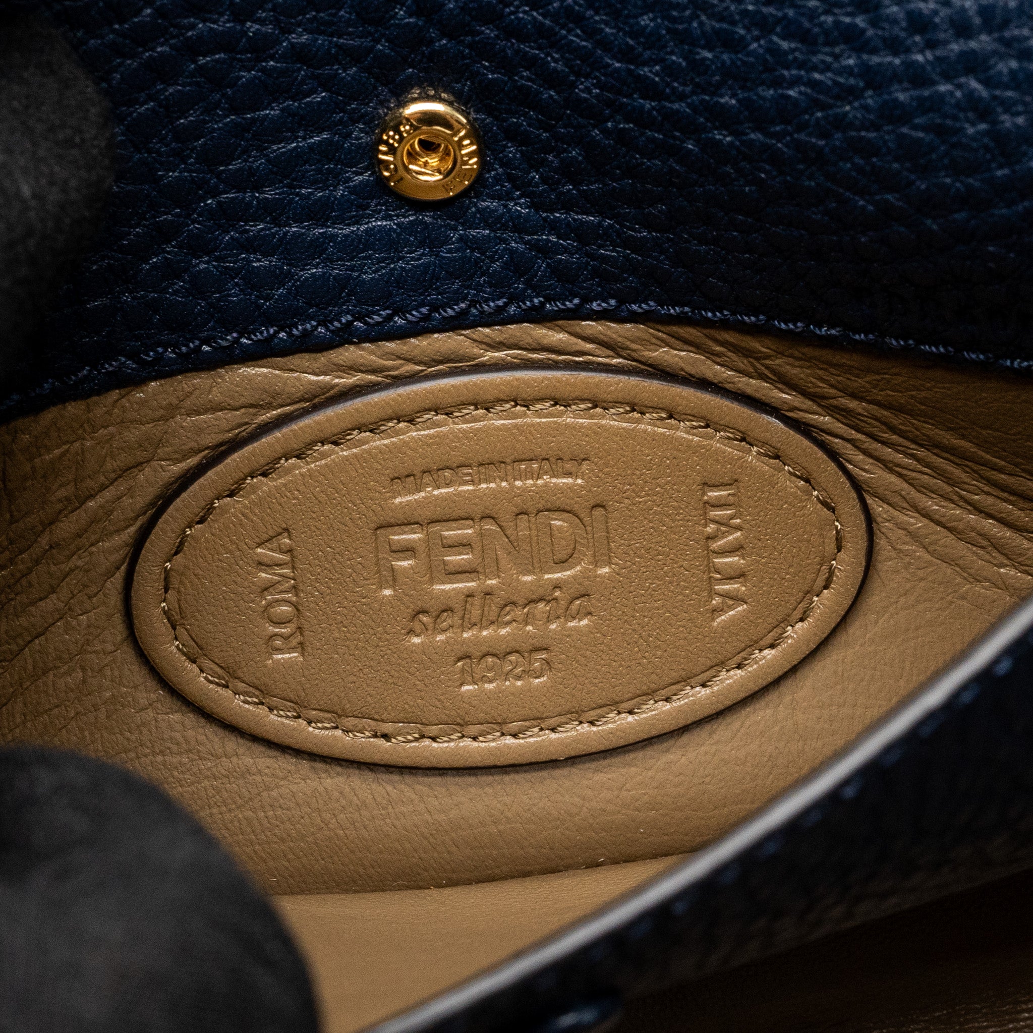 FENDI BAGUETTE BAG GRAINED CALFSKIN DARK BLUE GHW