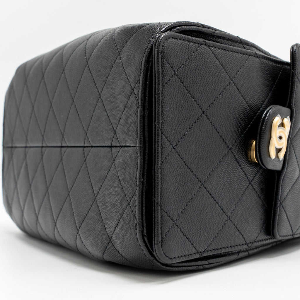 CHANEL 25 SMALL HANDBAG GRAINED CALFSKIN BLACK GHW (MICROCHIP)