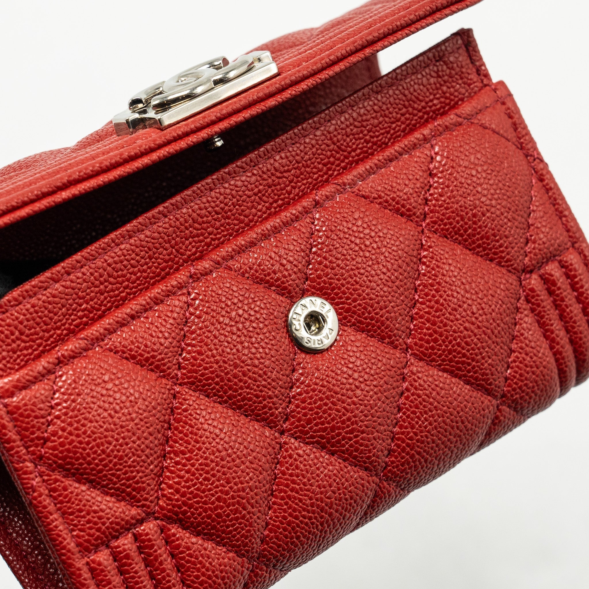 CHANEL BOY FLAP CARD HOLDER CAVIAR RED SHW