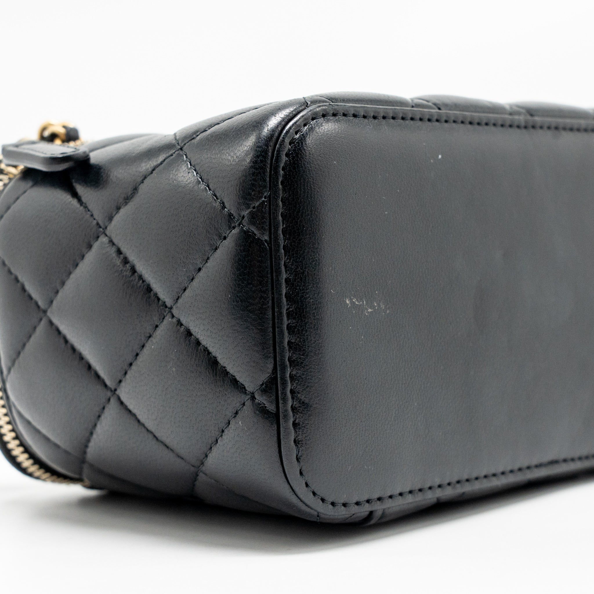 CHANEL PEARL CRUSH LONG VANITY WITH CHAIN LAMBSKIN BLACK GHW
