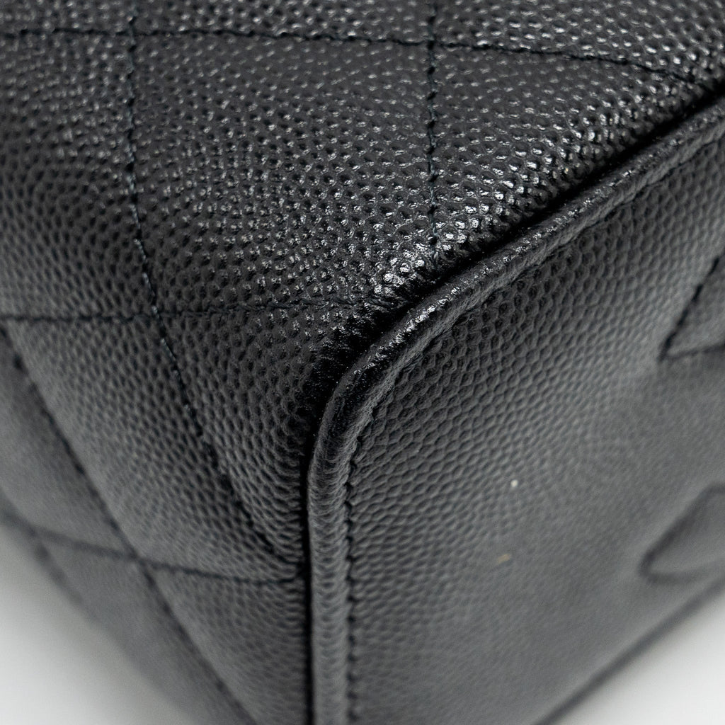 CHANEL LONG VANITY WITH CHAIN CAVIAR BLACK LGHW