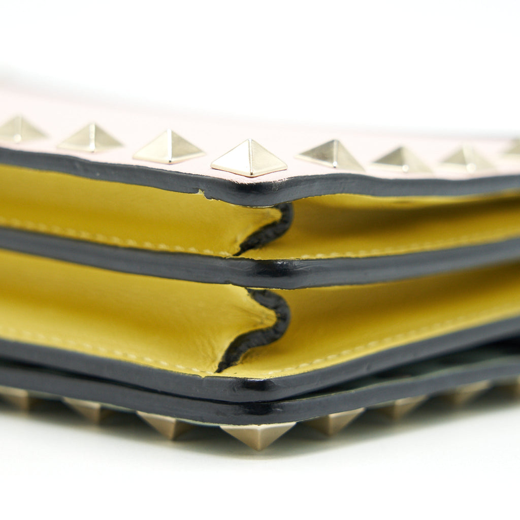 VALENTINO ROCKSTUD CHAIN POUCH MULTICOLORED