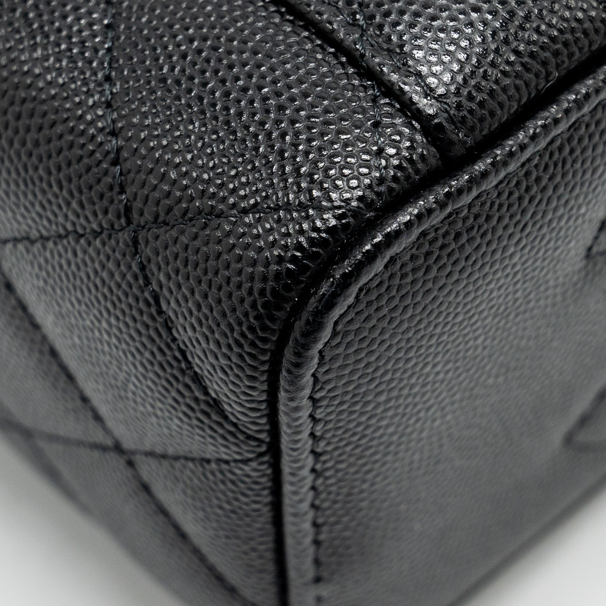 CHANEL LONG VANITY WITH CHAIN CAVIAR BLACK LGHW