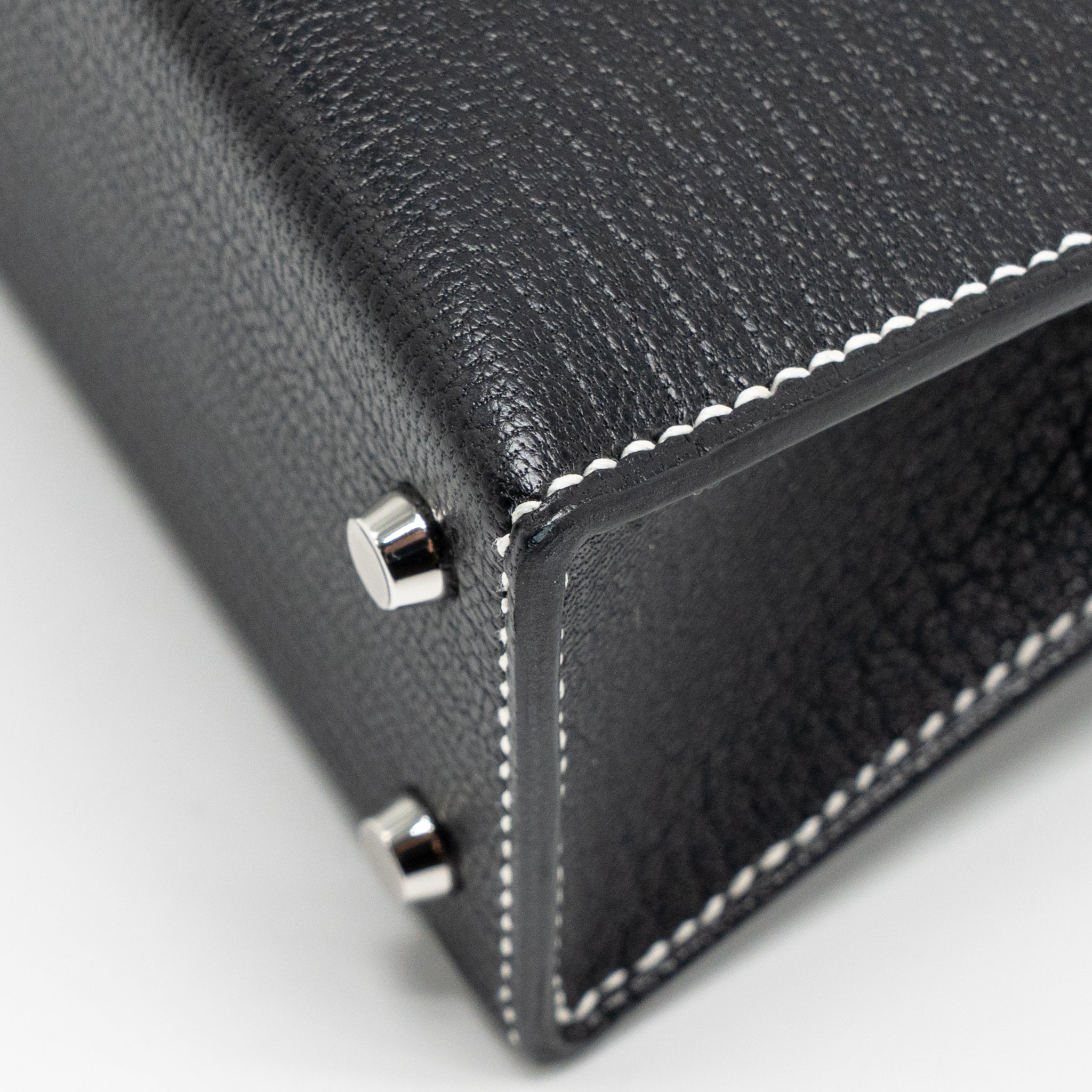 HERMES MINI KELLY II SPECIAL ORDER CHEVRE MYSORE BLACK / GRIS PERLE WHITE STITCHING SHW