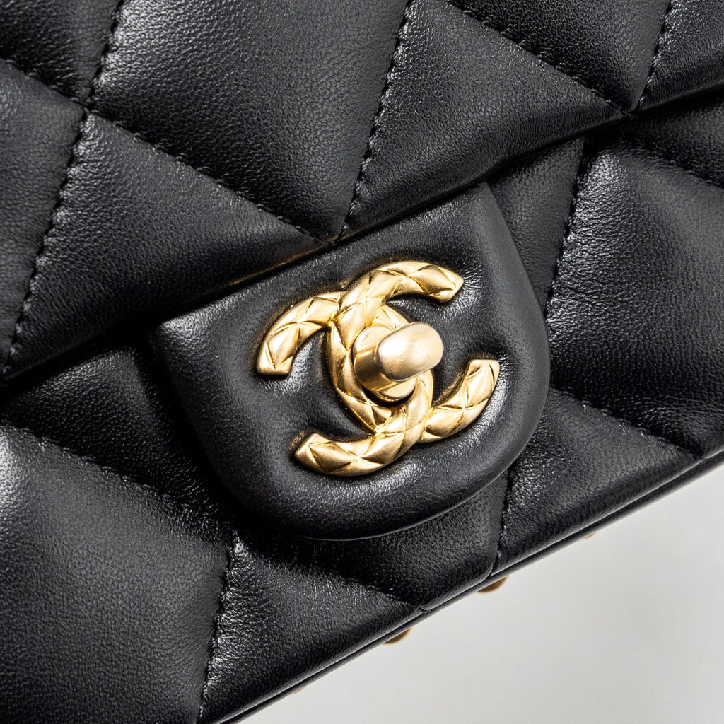 CHANEL QUILTED FLAP BAG WITH DETAILED LOGO AND CHAIN LAMBSKIN BLACK GHW (MICROCHIP)