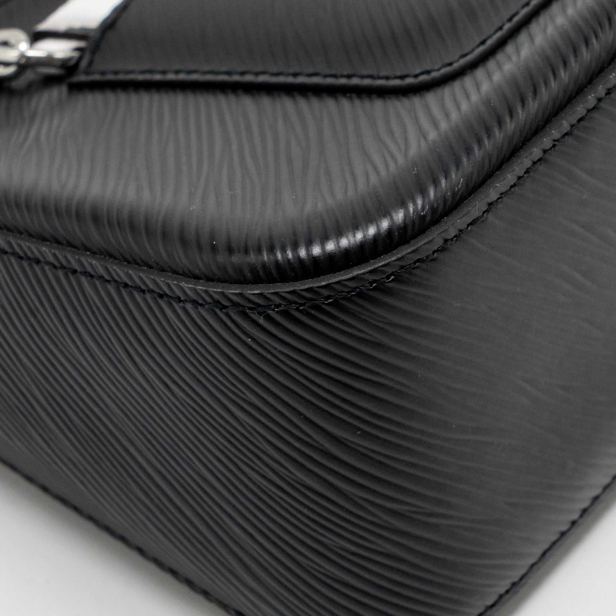 LOUIS VUITTON MARELLE BAG EPI LEATHER BLACK SHW