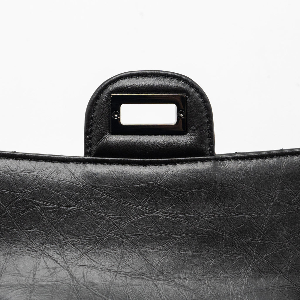 CHANEL MINI 2.55 REISSUE FLAP BAG CHEVRON CALFSKIN SO BLACK (MICROCHIP)