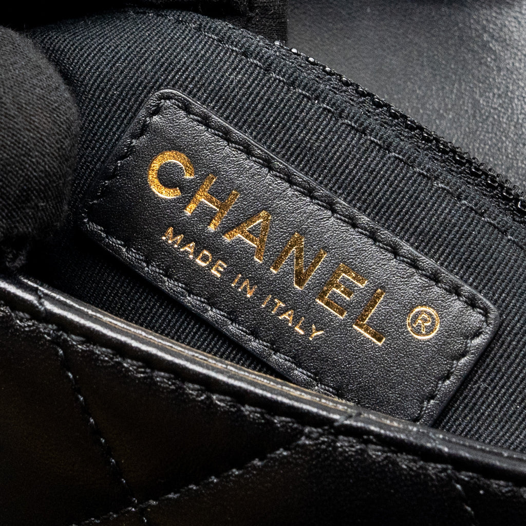 CHANEL QUILTED FLAP BAG WITH DETAILED LOGO AND CHAIN LAMBSKIN BLACK GHW (MICROCHIP)