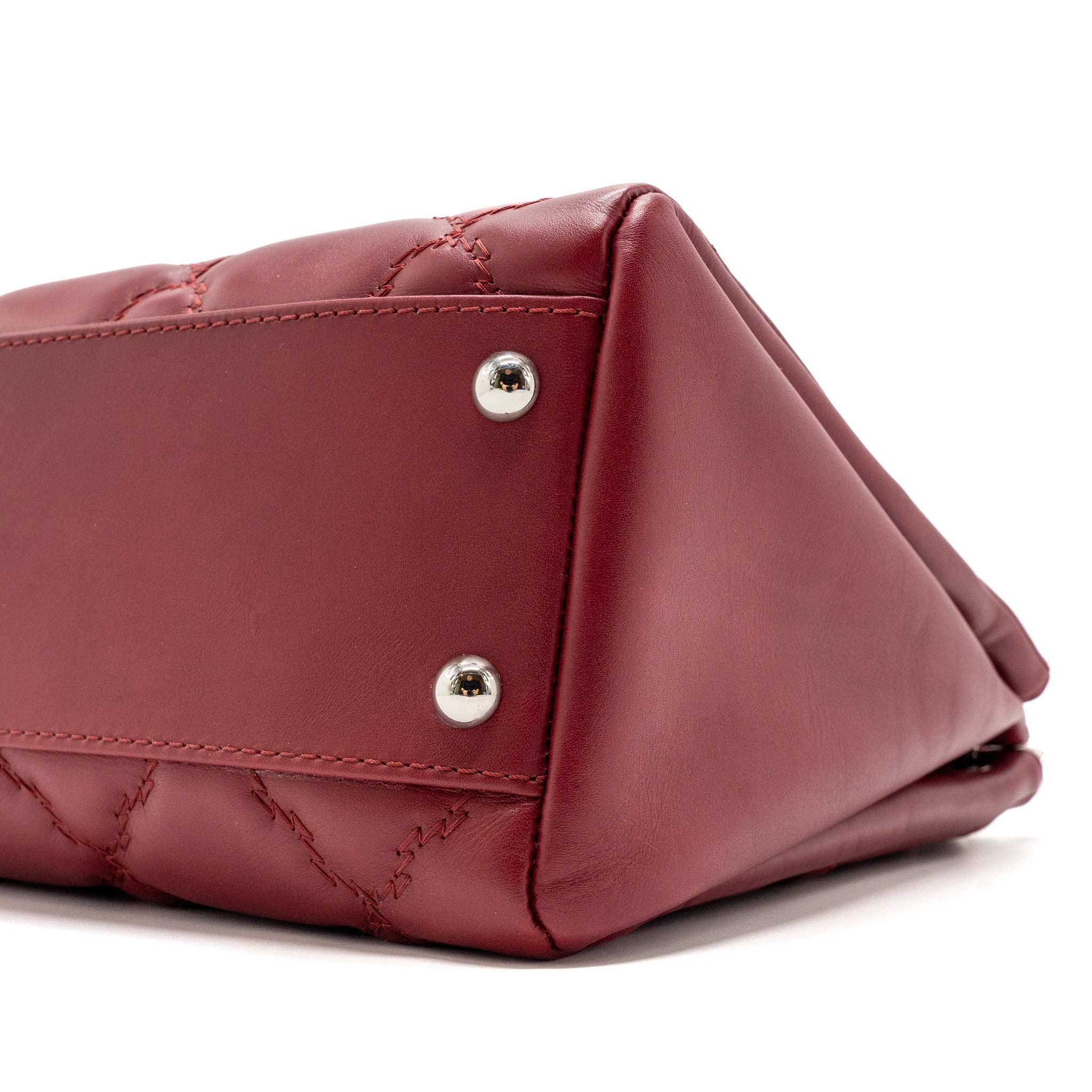 CHANEL HAMPTON TOTE BAG CALFSKIN RED SHW