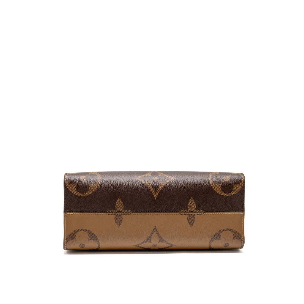 LOUIS VUITTON ONTHEGO MM MONOGRAM CANVAS GHW