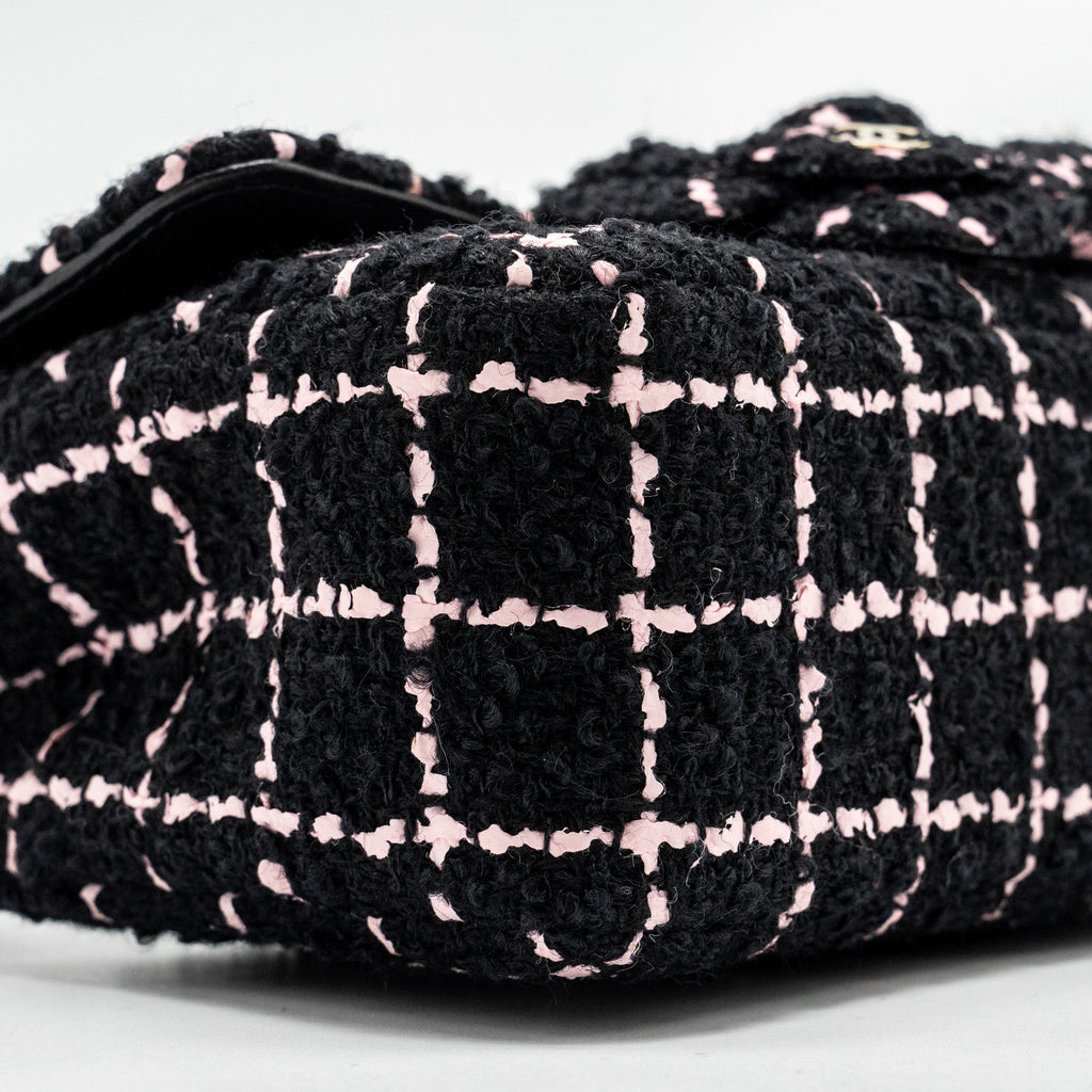 CHANEL 23K FLOWER BOMB MINI RECTANGULAR FLAP BAG TWEED BLACK / PINK LGHW (MICROCHIP)