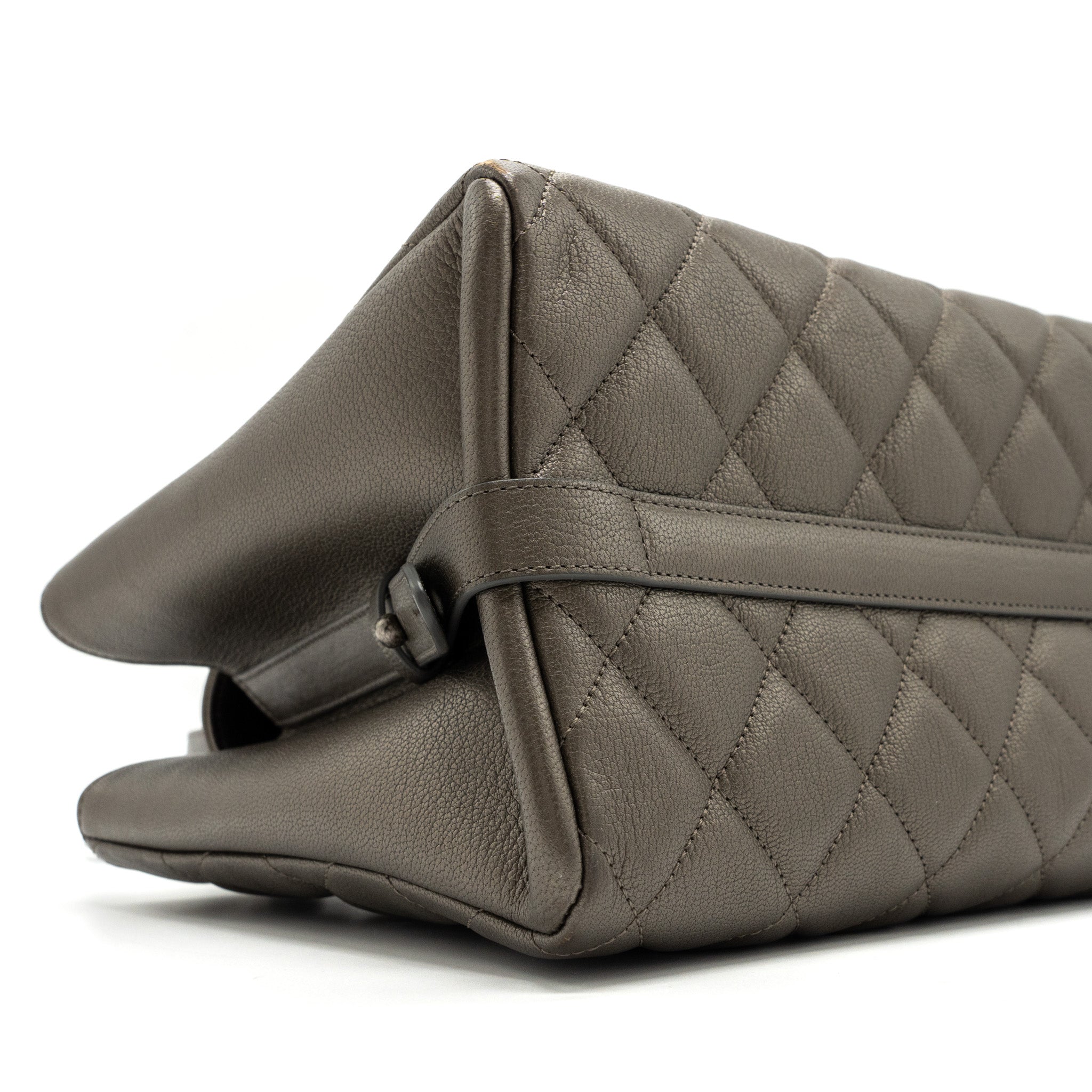 CHANEL QUILTED TOTE BAG GOATSKIN SILVER RUTHENIUM HARDWARE