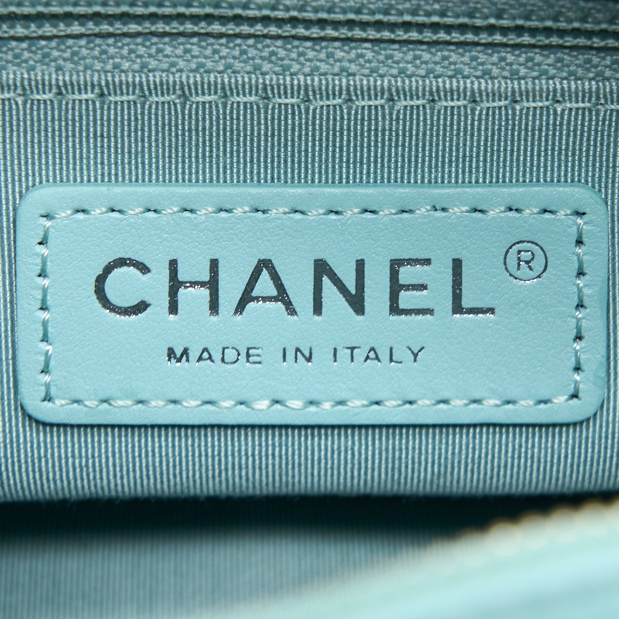 CHANEL SMALL GABRIELLE CHEVRON CALFSKIN LIGHT BLUE MULTICOLOUR HARDWARE