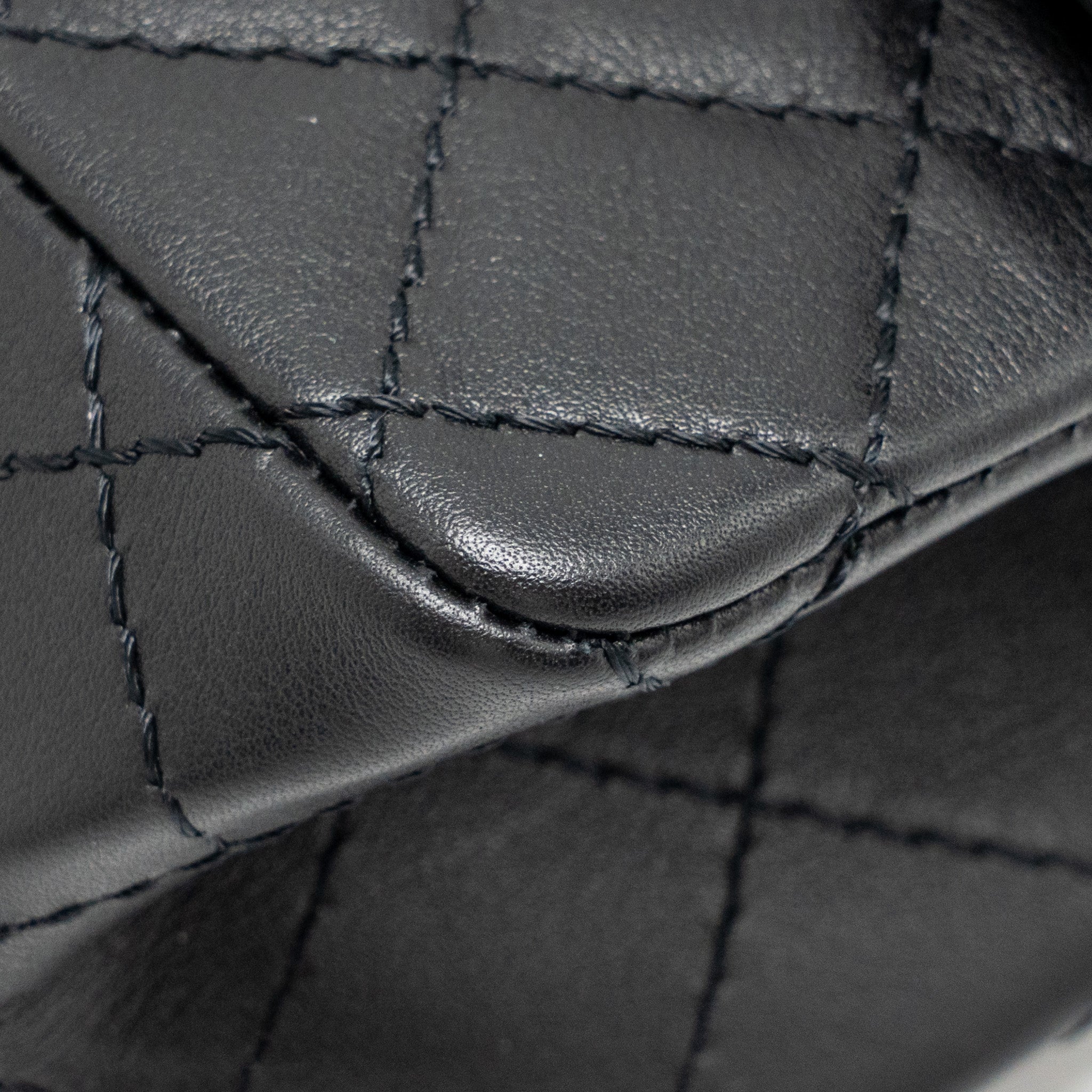 CHANEL MINI 2.55 REISSUE AGED CALFSKIN BLACK SHW (MICROCHIP)