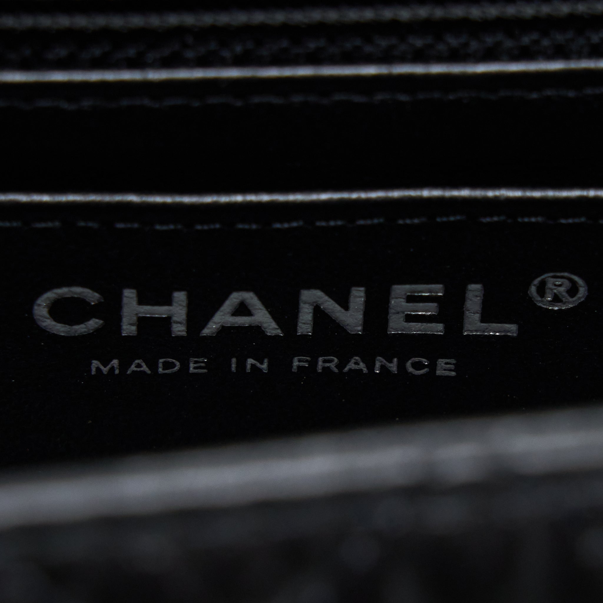 CHANEL MINI 2.55 REISSUE AGED CALFSKIN SO BLACK WITH BLACK HARDWARE (MICROCHIP)