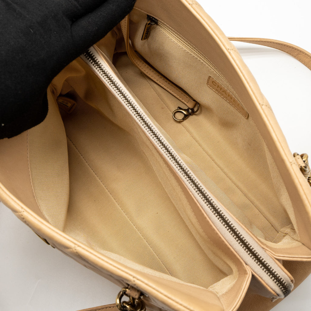 CHANEL SHOPPING TOTE CALFSKIN BEIGE GHW
