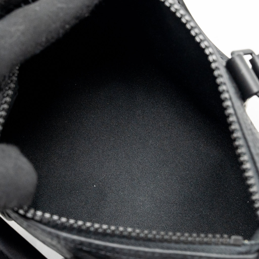 LOUIS VUITTON KEEPALL BANDOULIERE 25 MONOGRAM TAURILLON LEATHER BLACK WITH BLACK HARDWARE