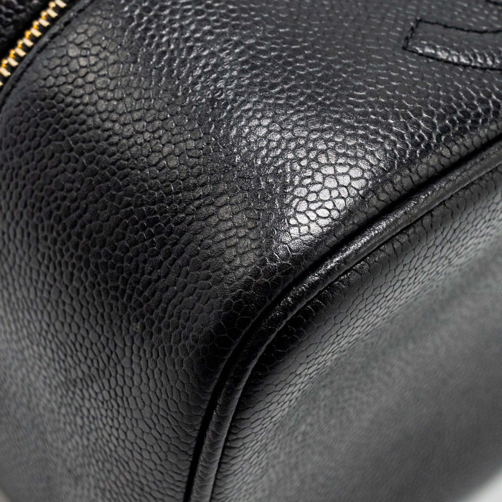 CHANEL VINTAGE VANITY CASE CAVIAR BLACK GHW