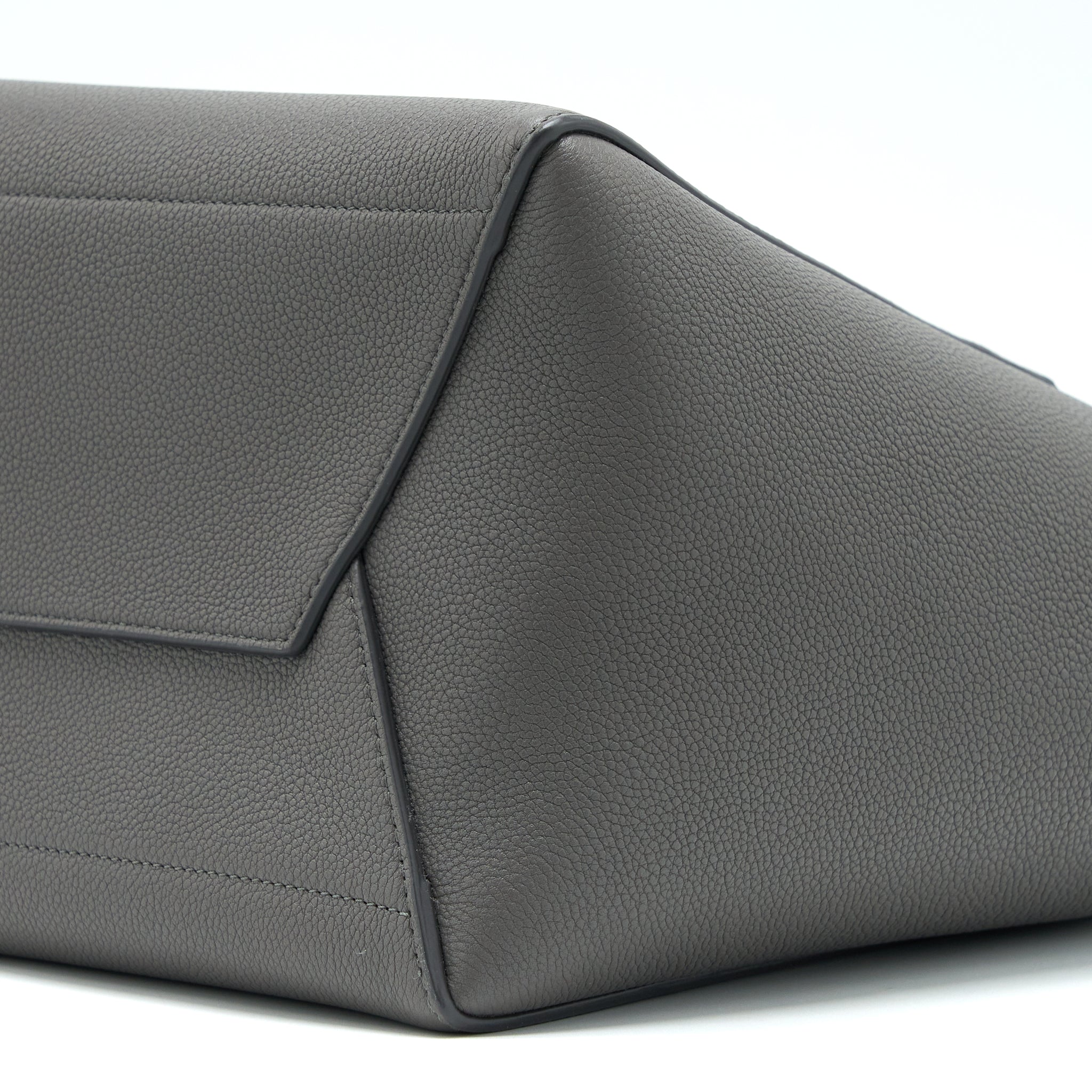 CELINE SANGLE BUCKET BAG GRAINED CALFSKIN GREY GHW
