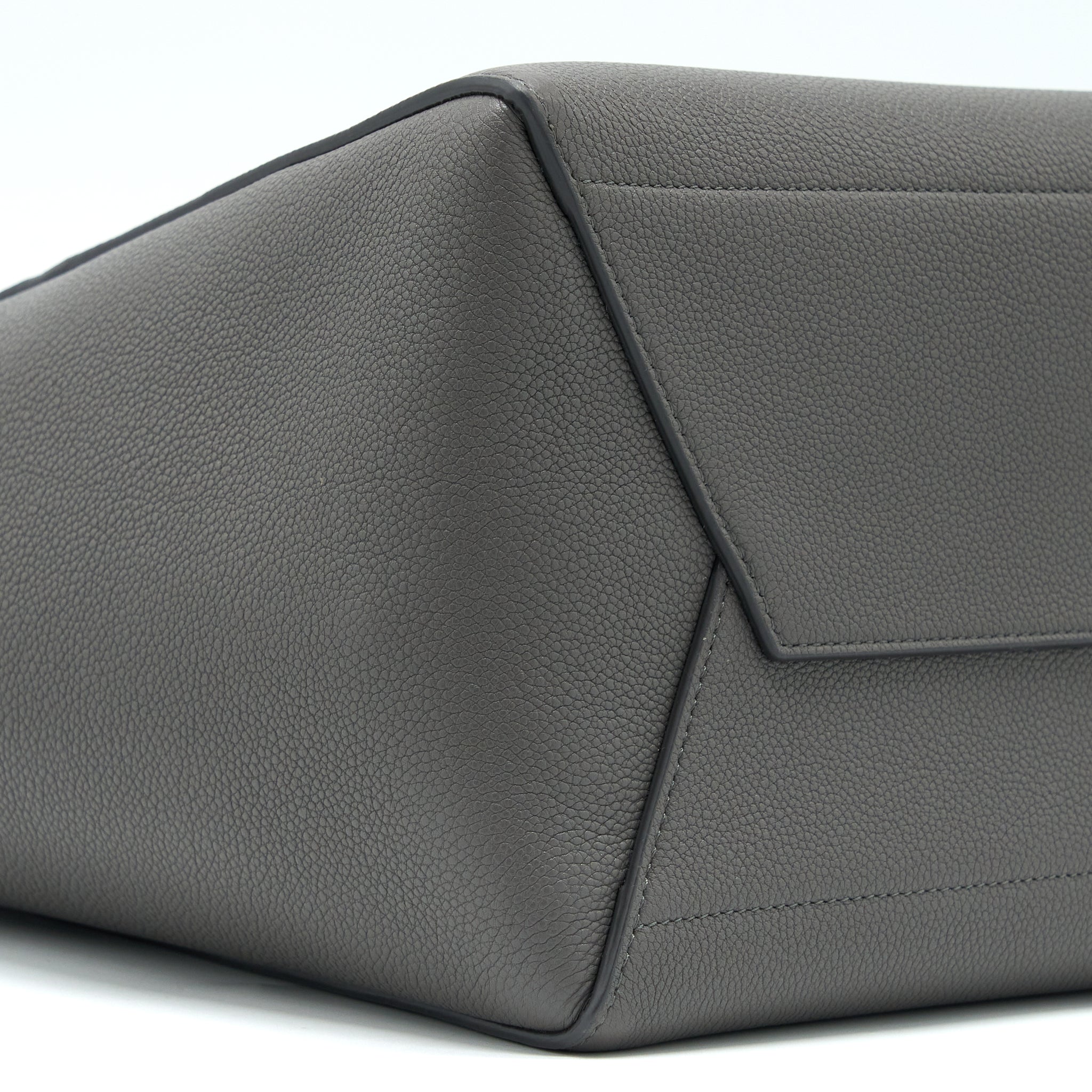 CELINE SANGLE BUCKET BAG GRAINED CALFSKIN GREY GHW