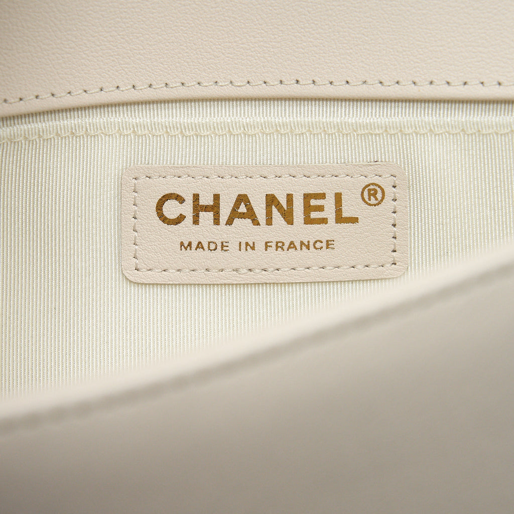 CHANEL SMALL BOY CHANEL CALFSKIN WHITE GHW