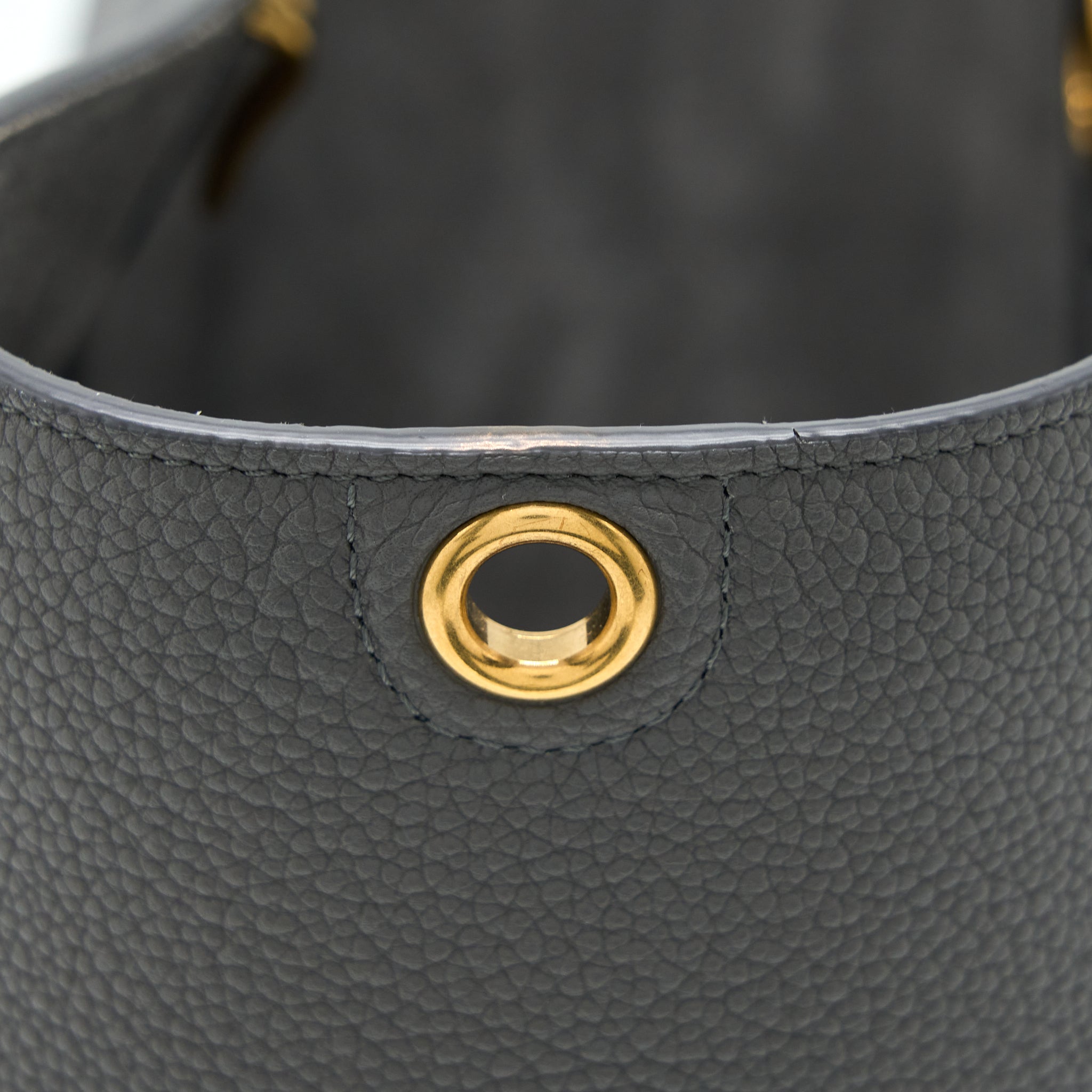 CELINE SANGLE BUCKET BAG GRAINED CALFSKIN GREY GHW