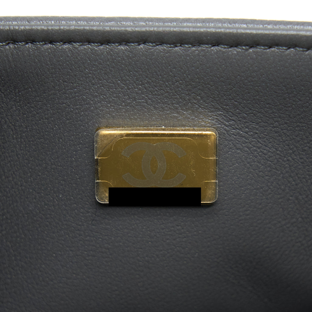 CHANEL SMALL BOY BAG CAVIAR GREY GHW (MICROCHIP)