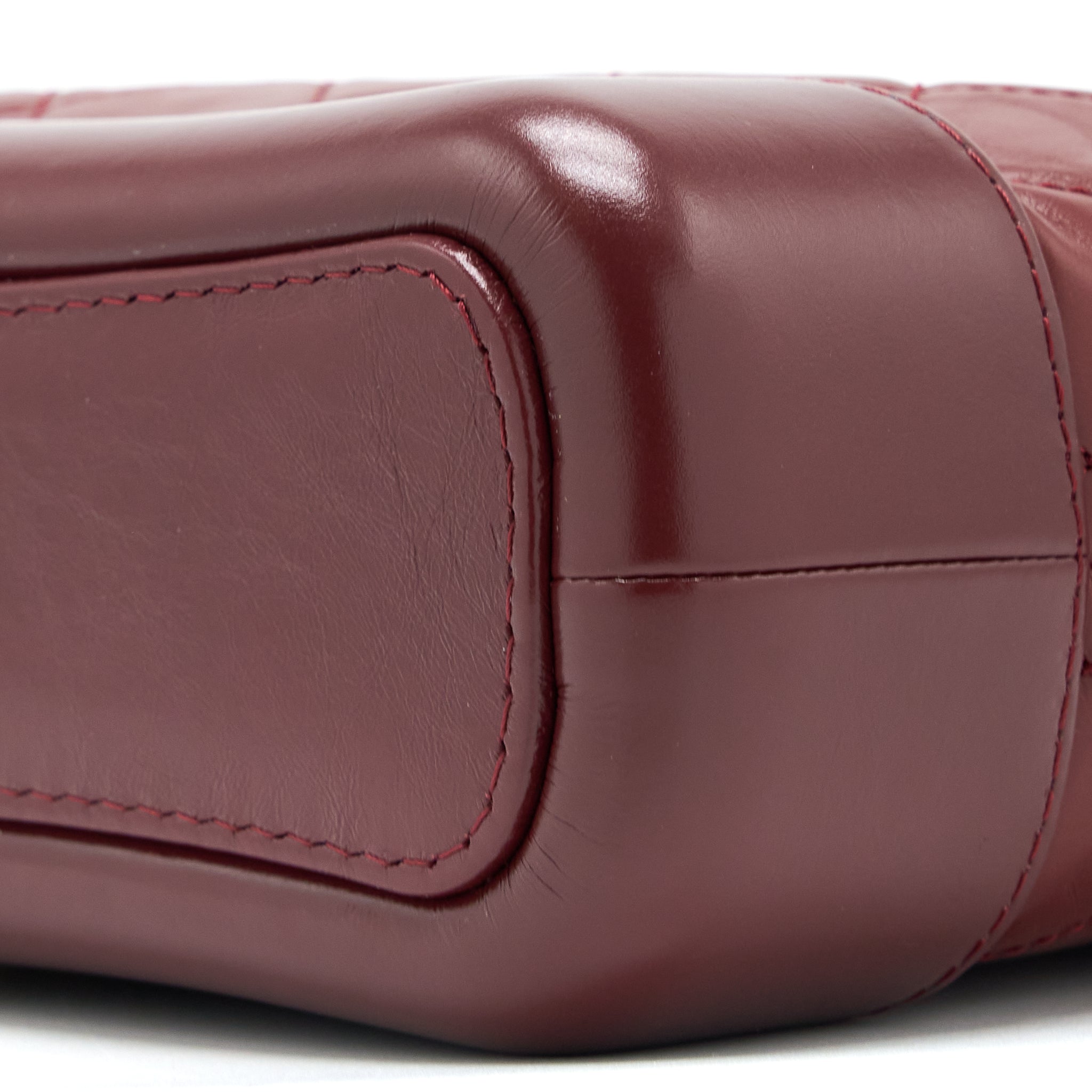 CHANEL SMALL GABRIELLE HOBO BAG CALFSKIN BURGUNDY MULTICOLOUR HARDWARE