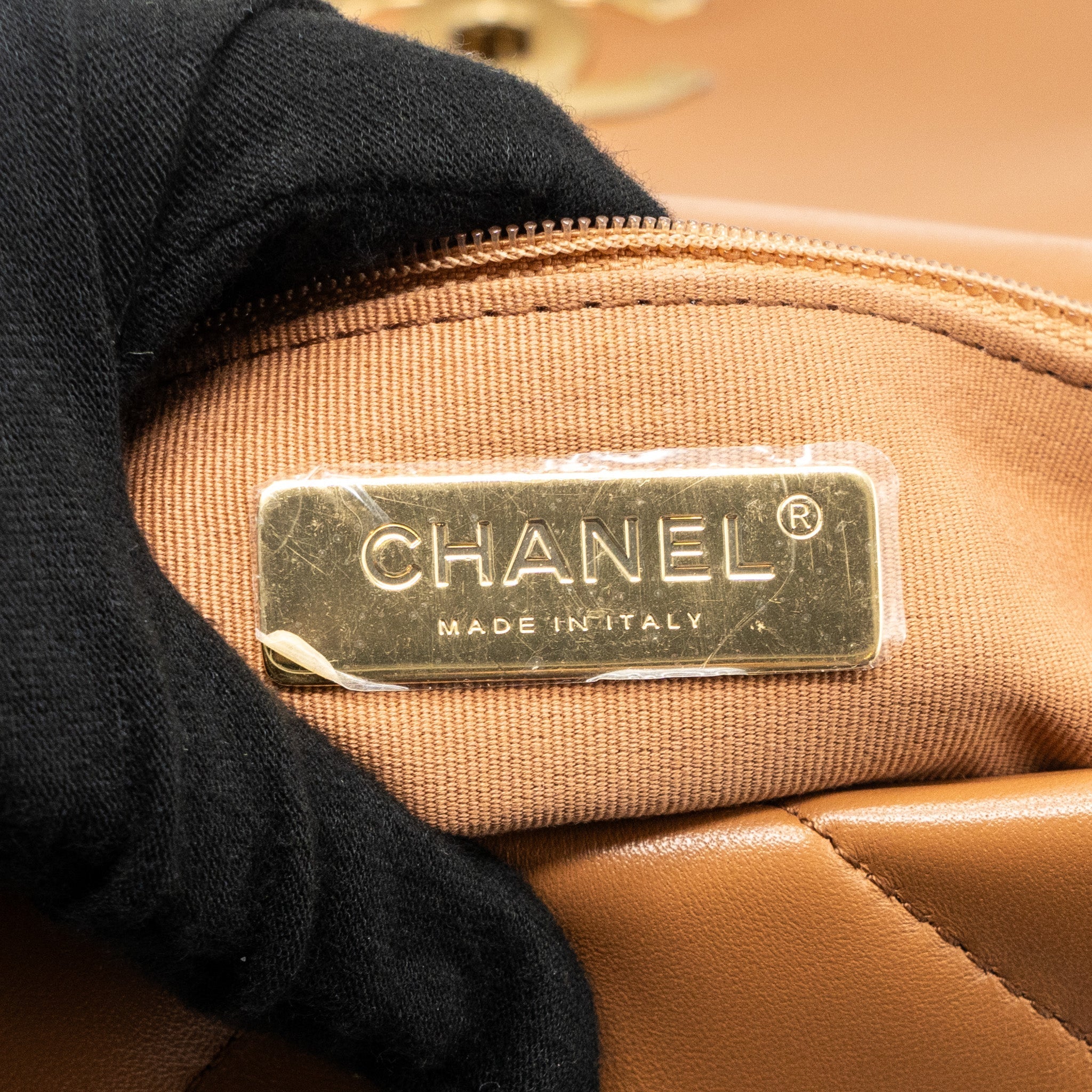 CHANEL SMALL 19 BAG LAMBSKIN CARAMEL MULTICOLOUR HARDWARE (MICROCHIP)