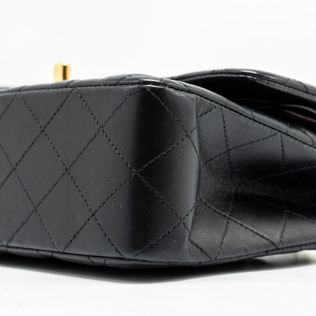 CHANEL SMALL CLASSIC DOUBLE FLAP BAG LAMBSKIN BLACK GHW