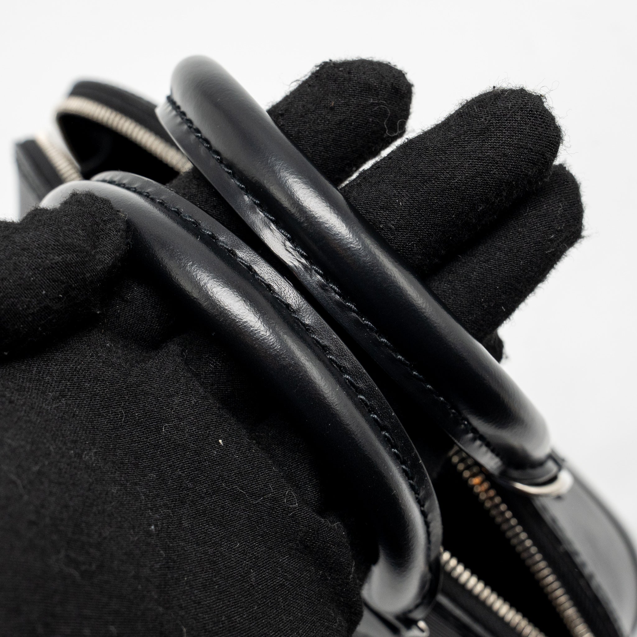LOUIS VUITTON ALMA BB EPI LEATHER BLACK SHW