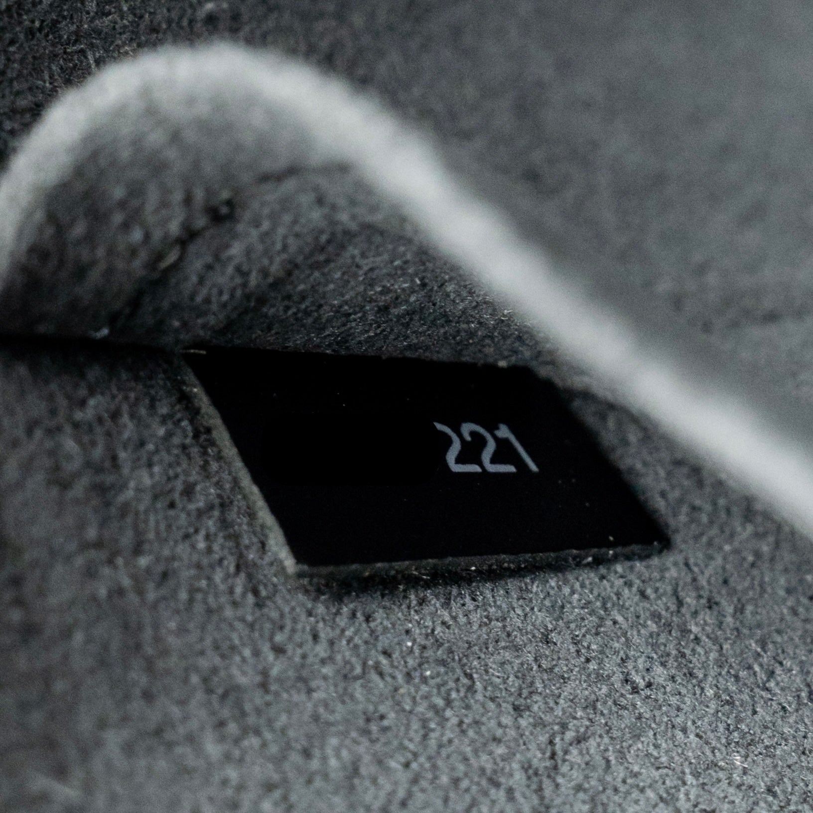 LOUIS VUITTON ALMA BB EPI LEATHER BLACK SHW