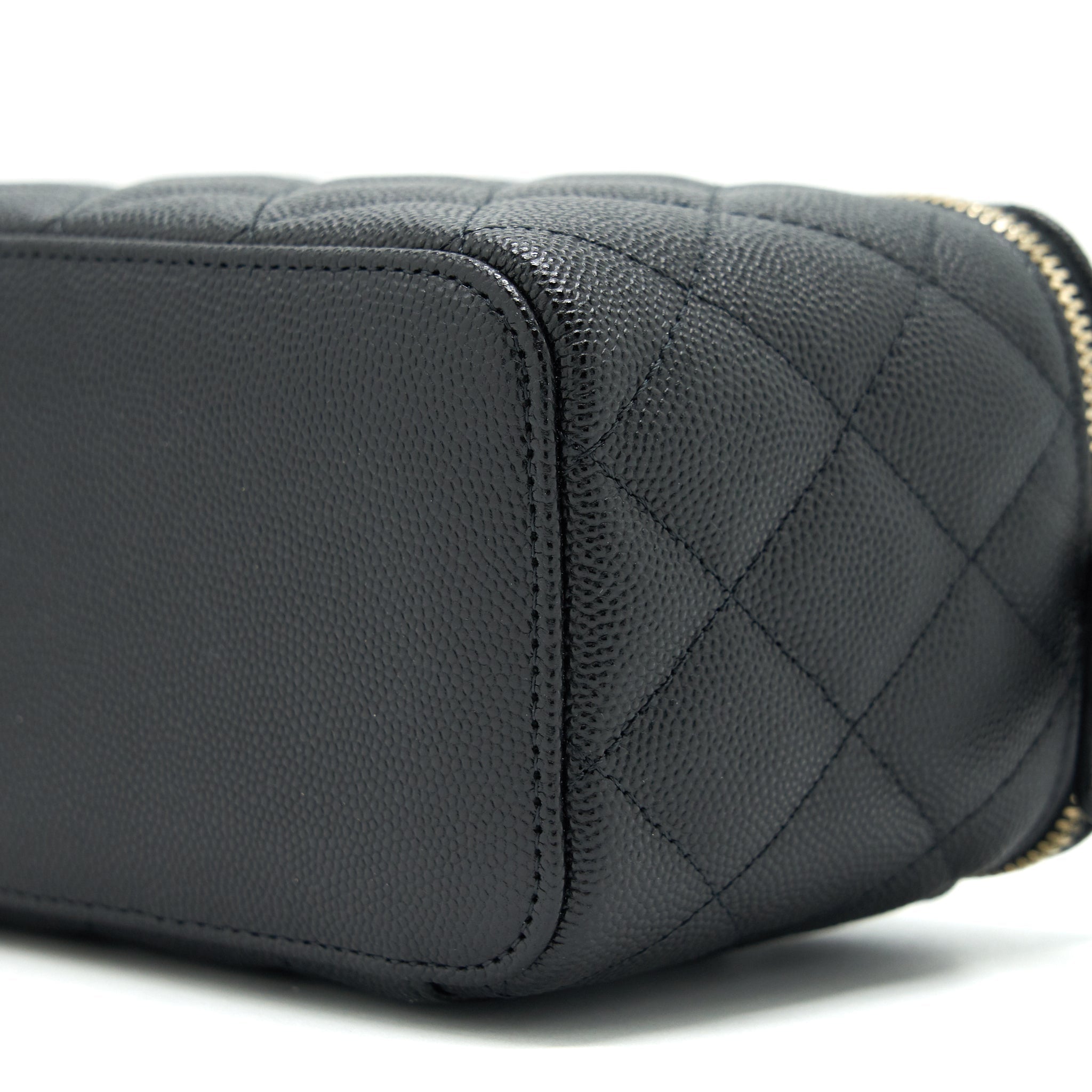CHANEL SMALL LONG VANITY WITH CHAIN CAVIAR  BLACK LGHW
