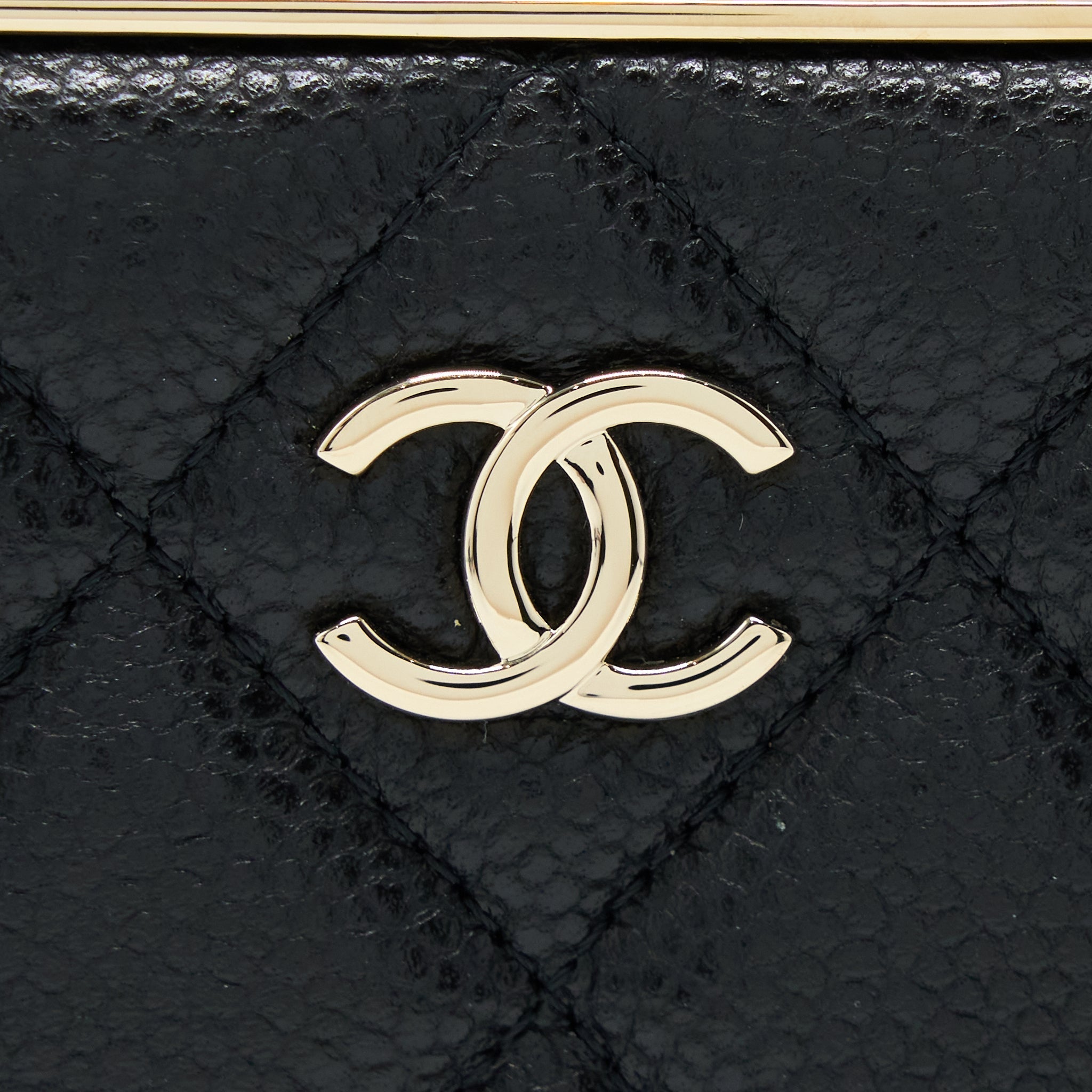 CHANEL VERTICAL EVENING CHAIN BAG CAVIAR BLACK LGHW (MICROCHIP)